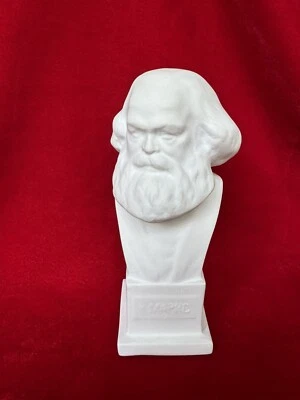 Karl Marx bust / figurine . USSR