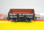 HORNBY OO Gage 5 Plank Wagon DERBY CO-OPERATIVE ( 17 )