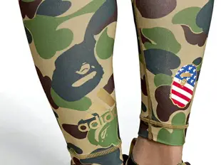 2019 限量發售 SUPER BOWL 第五十三屆超級盃 A BATHING APE x adidas TIGHTS BAPE SUPERBOWL SB CAMO 美式足球 彈性長運動內褲(內搭褲) 綠迷彩 猿人頭 (DX2459) !