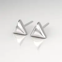 在飛比找momo購物網優惠-【Niloe】三角幾何純銀針式純銀耳環(925純銀 台灣設計