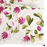 在飛比找momo購物網優惠-【Sybilla】清新手繪花朵純綿帕巾領巾(紫花/白色)
