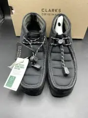 New Clarks Originals Womens Size 6 Wallabee Boot Black Quilted 26168587