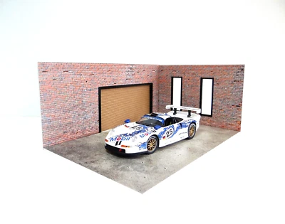 Die-cast model car display Brick auto garage 1:18 scale Diorama model kit 1/18
