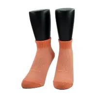 在飛比找博客來優惠-Nirgice 耐爾吉斯-極度透氣不臭襪薄款略高襪子- 粉橘