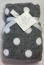 ALFRED SUNG HAND TOWEL GRAY WHITE DOTS NEW
