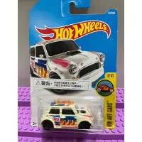 在飛比找蝦皮購物優惠-風火輪小汽車 HOT WHEELS MORRIS MINI