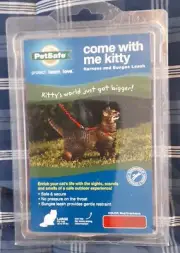 PetSafe Come With Me Kitty Harness & Bungee Leash. Large (40lb) Red/Cranberry