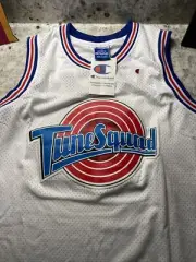 Daffy Duck Tune Squad #2 Jersey Stitched Mens Size Small - New