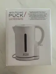 Wolfgang Puck 1.7 Liter Electric Cool-Touch Kettle