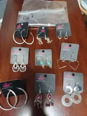 lot of jewlery 9 pieces brand new paparazzi