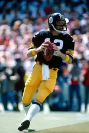 Quarterback Terry Bradshaw Of The Pittsburgh Steelers 1980 NFL Photo 12