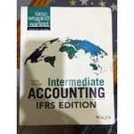 INTERMIDIATE ACCOUNTING IFRS THIRD EDITION初、中會原文書（二手書）附原文解答書