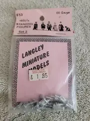 LANGLEY MINIATURE MODELS No F53 OO GAUGE 1950S STANDING FIGURES METAL KIT Set 2