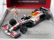 Red Bull F1 RB16B #33 Max Verstappen Turkish GP 2021 1:43 Spark Figure Gift Box