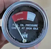Nos Farmall IH Fuel Pressure Gauge 260390R93 MD MDTA 400 450 WD6-650D-USA Made