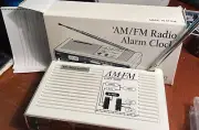 READER'S DIGEST AM FM RADIO ALARM CLOCK PROMO NEW IN THE BOX