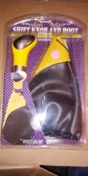 YELLOW AND BLACK SHIFT KNOB AND BOOT