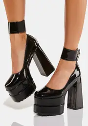 [Lamoda] Shining Armor Platform Heels
