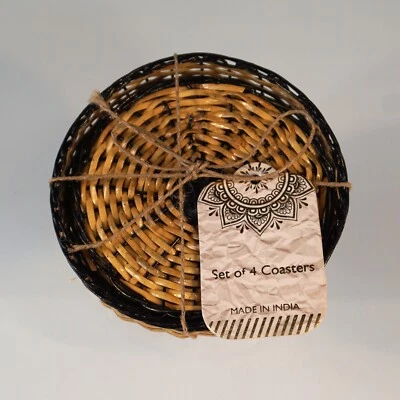 Set Of 4 Coasters And Matching Holder Brown Black Basket Weave Plastic New Gift