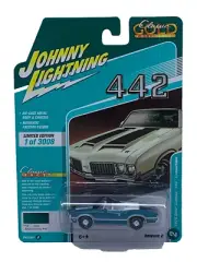1/64 JOHNNY LIGHTNING 1970 Oldsmobile 442 Convertible in Agean Aqua