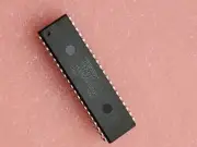 HITACHI - HD6805V1 - HD6805V1B65P - IC, Microprocessor 8-bit MCU, 40 Pin DIP.