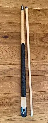 Stingray Birdseye maple pool cue stick with Irish Linen wrap