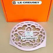 [New] Le Creuset Round Trivet Pot Holder, Chiffon Pink