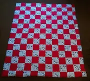 COUNTRY COTTAGE KIDS ADORABLE DOGS PAWPRINTS HEARTS PATCHWORK THROW CRIB QUILT