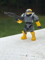 FIGURE #2 FROM Mega Construx Halo Red Spartan Helmet “Escape” GYG57