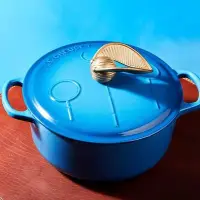 在飛比找Yahoo!奇摩拍賣優惠-Le Creuset 哈利波特系列「魁地奇 典藏琺瑯鑄鐵圓鍋