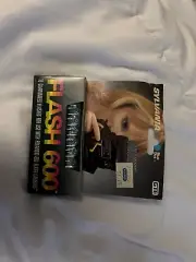 Sylvania Flash 600 For Polaroid 600 Cameras - One Pack