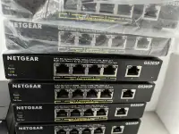 在飛比找露天拍賣優惠-全新NETGEAR gs305p 四口POE交換機, GS3