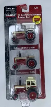 1/64 Ertl IH Farmall Gold Demonstrator Tractor Set In Box 826 1026 1456 Farm Toy