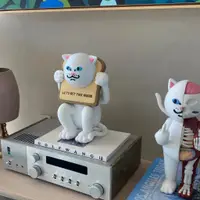 在飛比找蝦皮商城優惠-RIPNDIP RNDGETBREADTOY 吐司片公仔 公