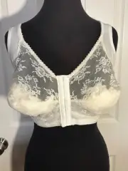 VENUS Bra 48DDD Front Close No Wire Posture Back #9605 Ivory Wide Straps NWT