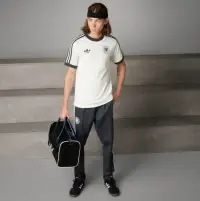 在飛比找環球Online優惠-【Adidas】GERMANY ADICOLOR 短袖上衣 