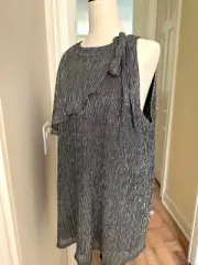 Nine West sleeveless Back Silver Metallic Ruffle Shimmer Flowy Top Blouse, XL