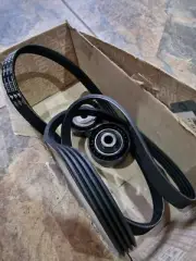GENUINE NEW RENAULT CLIO MK2 1.2 16V FAN AUXILIARY BELT KIT 7701477533