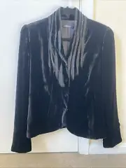 Tahari black velvet snap front jacket size 10 NWT
