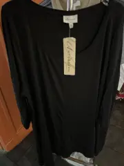 Autograph Black Swing Top - Size 22 NWT