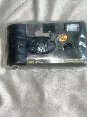 Authentic Vintage Bass Pro Shop Single Use Disposable 35mm Camera w Flash