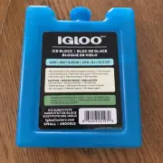 Igloo MAXCOLD Small Ice Freeze Block, Blue with ULTRATHERM Gel 4”x5” New