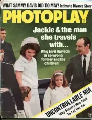 MAG: Photoplay Magazine February 1968- Jackie Kennedy- Frank Sinatra- Elvis