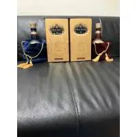 在飛比找蝦皮購物優惠-😊（限量）皇家禮炮21年「舊版金盒藍色和紅）威士忌空酒瓶（含