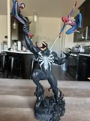 Marvel's Spider-Man 2 Collector’s Edition (Statue And Box)