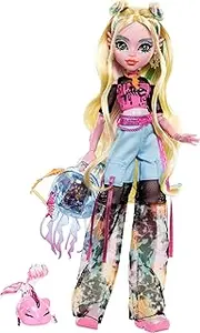 Monster High Lagoona Blue Doll in Mesh Tee and Cargo Pants, Includes Pet Fish Neptuna and Accessories Like a Backpack, Snack and Notebook
