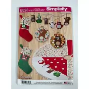 8828 Simplicity Sewing Pattern Holiday Wall Hanging Stocking Ornament Tree Skirt