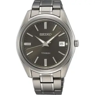 【SEIKO 精工】官方授權鈦金屬超輕量石英腕男錶 黑面-40mm-贈高檔收納盒6入(SUR375P1-SK008)