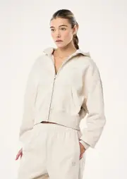 ADVENTURE ZIP THROUGH IN CLOUD, M