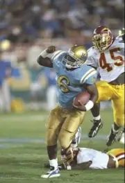 Running back Durrell Price California at Los Angeles Bruins runs d- Old Photo